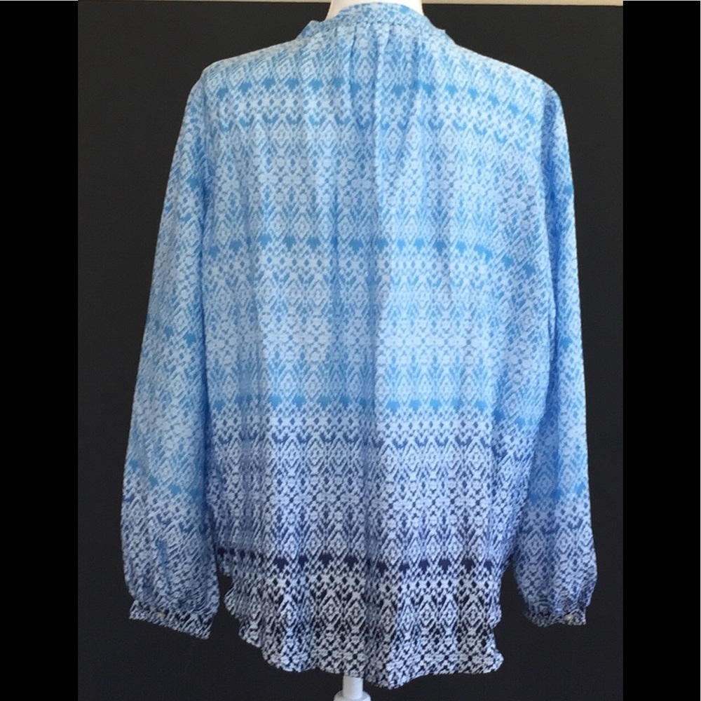 Gap Fade To Blue Loose Fit Printed Tunic Blouse - Picture 3 of 3